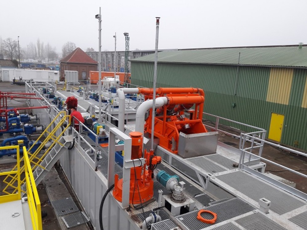 System płuczkowy - RIG 204 - 2.jpg System płuczkowy - RIG 204 - 2.jpg